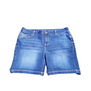 Maurices sz 20 blue jean shorts